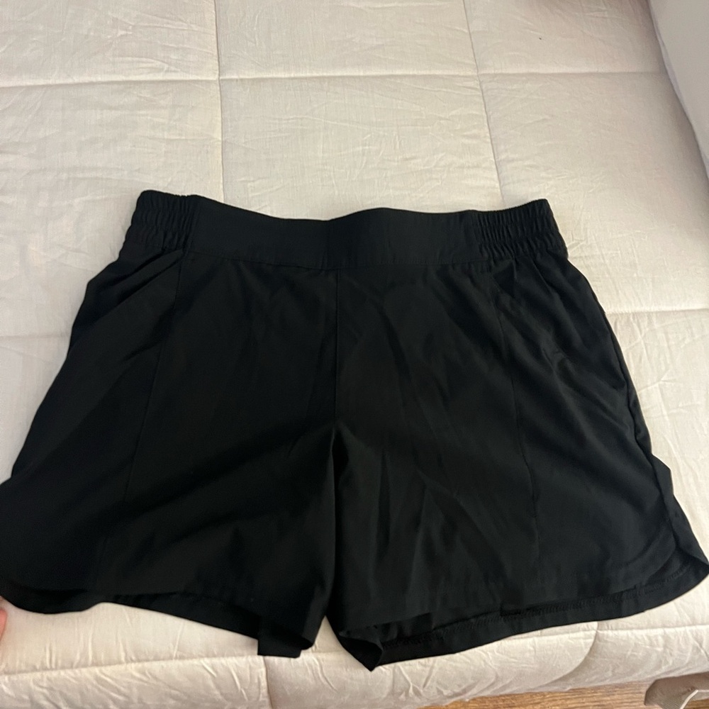 Columbia Women's Black Athletic Shorts